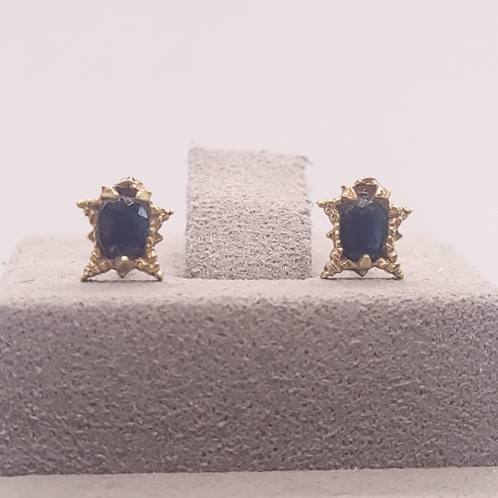 14K Yellow Gold Blue Sapphire Starburst Stud Earrings 0.9g 6.7mm